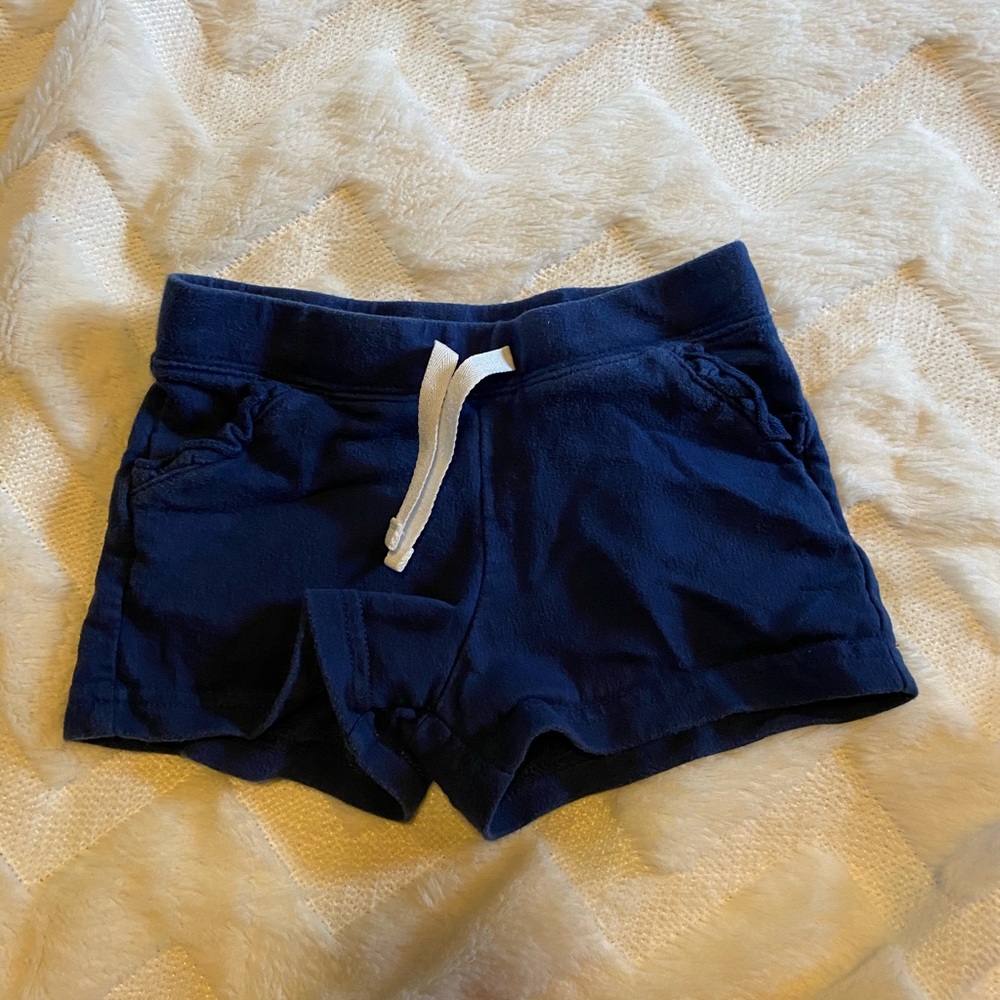 Carter’s toddler girl’s cotton navy shorts.